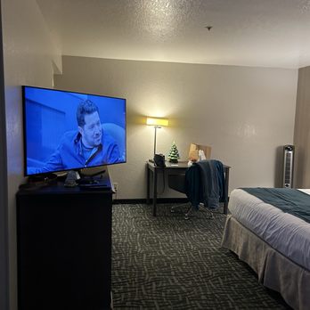 Blue Sail Inn - Room 307 - Hotels Near Me - Morro Bay, California