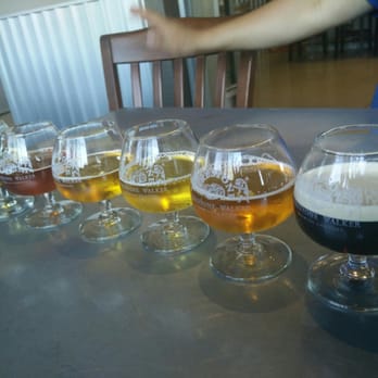 Firestone Walker - Paso Robles - Tasters - Breweries Near Me - Paso Robles, California Firestone Walker - Paso Robles - Tasters - Breweries Near Me - Paso Robles, California