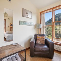 Limantour Lodge - Limantour Lodge Family Room