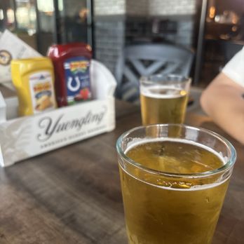 Ale Emporium - Pizza Near Me - Avon, Indiana