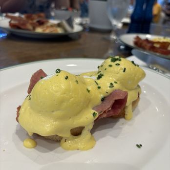 Sadelle's - Eggs Benedict - Breakfast & Brunch Near Me - Las Vegas, Nevada Sadelle's - Eggs Benedict - Breakfast & Brunch Near Me - Las Vegas, Nevada
