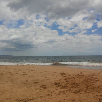 Kamaole Beach Park II - Look for turtles in the wave break - Beaches Near Me - Kihei, Hawaii