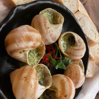 1938 Indochine - Escargot - Vietnamese Near Me - Honolulu, Hawaii