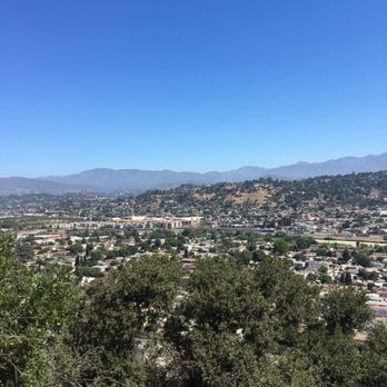Elysian Park West Trail Loop Trailhead - View - Hiking Near Me - Los Angeles, California Elysian Park West Trail Loop Trailhead - View - Hiking Near Me - Los Angeles, California