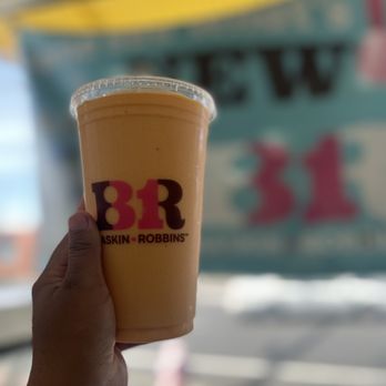 Baskin Robbins - Yes Afcose smoothie - Ice Cream & Frozen Yogurt Near Me - Emeryville, California Baskin Robbins - Yes Afcose smoothie - Ice Cream & Frozen Yogurt Near Me - Emeryville, California