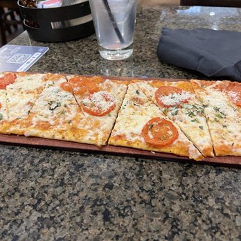 Maggiano's Little Italy - Margarita pizza - Italian Near Me - Grapevine, Texas Maggiano's Little Italy - Margarita pizza - Italian Near Me - Grapevine, Texas