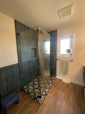 Bathroom Remodels - Elevate your space with a luxurious and modern bathroom remodel. Mesi Construction transforms outdated bathrooms into sleek sanctuaries, complete with custom tilework, updated lighting, smart fixtures, and personalized finishes. Designed for both comfort and resale value.