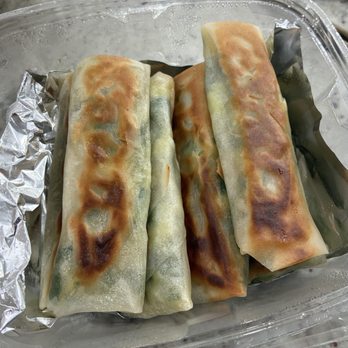 Tong Dumpling - Chive box 韭菜盒子 obviously not standard style. - Chinese Near Me - San Jose, California Tong Dumpling - Chive box 韭菜盒子 obviously not standard style. - Chinese Near Me - San Jose, California