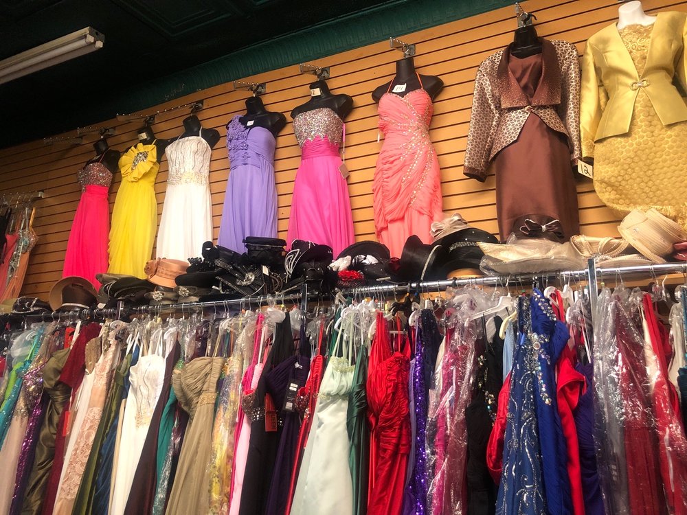 FAIR STORE Updated August 2024 11 Photos 127 W Forsyth St