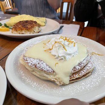 Moke’s Bread And Breakfast - Breakfast & Brunch Near Me - Honolulu, Hawaii