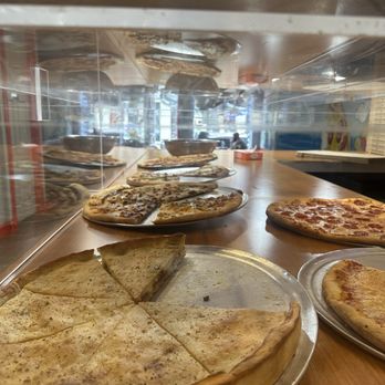 City Pizza - Is that a Chicago style pie I see? - Pizza Near Me - Philadelphia, Pennsylvania City Pizza - Is that a Chicago style pie I see? - Pizza Near Me - Philadelphia, Pennsylvania