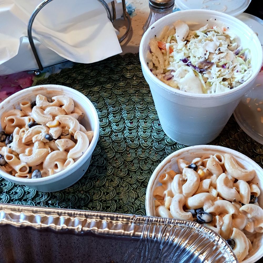 Smokin' Ed's BBQ - Macaroni Salad and Cole Slaw - Food Trucks Near Me - Reseda, California Smokin' Ed's BBQ - Macaroni Salad and Cole Slaw - Food Trucks Near Me - Reseda, California