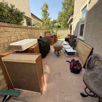 Footprint Junk & Debris Removal - Kitchen demo Cleanout (before) - Junk Removal & Hauling Near Me - Castaic, California Footprint Junk & Debris Removal - Kitchen demo Cleanout (before) - Junk Removal & Hauling Near Me - Castaic, California