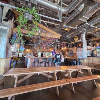 Beer Barn - Beer Bar Near Me - Gilbert, Arizona Beer Barn - Beer Bar Near Me - Gilbert, Arizona