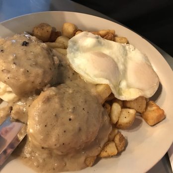 Hot Plate - Biscuits and (vegetarian) gravy! - Breakfast & Brunch Near Me - Minneapolis, Minnesota