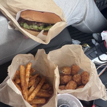 Week-end Burgers - Hamburger, Cajun fries and regular tots - Burgers Near Me - Louisville, Kentucky