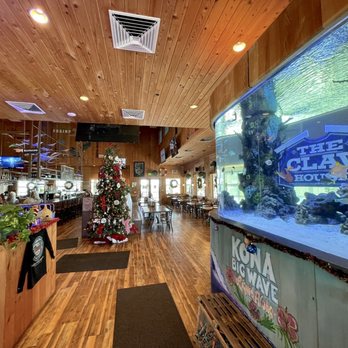The Claw House - Main restaurant entry - Seafood Near Me - Murrells Inlet, South Carolina