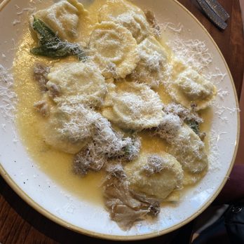 Via Emilia - Mezzaluna - Italian Near Me - Mystic, Connecticut Via Emilia - Mezzaluna - Italian Near Me - Mystic, Connecticut