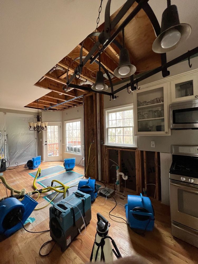 PEREZLIZ CONSTRUCTION Updated July 2024 56 Photos 136 Granite Way