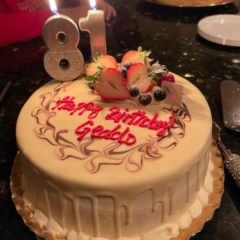 Bakery 101 - Tres leches birthday cake, amazing! - Bakeries Near Me - Santa Ana, California Bakery 101 - Tres leches birthday cake, amazing! - Bakeries Near Me - Santa Ana, California