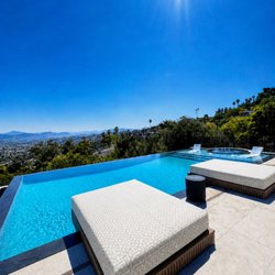 Del Valle Pools