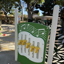 Culver West Alexander Park - Fun music activity