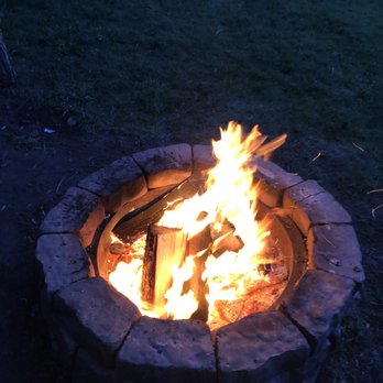 Rollins Restaurant & RV Park - Awesome campfire - RV Parks Near Me - Rollins, Montana