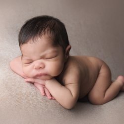 April Domb Photography - Newborn sweetness~