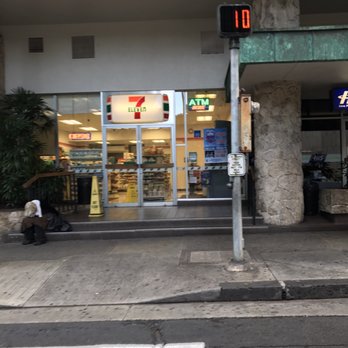 7-Eleven Hawaii - Store front 9/19/17 - Convenience Stores Near Me - Honolulu, Hawaii 7-Eleven Hawaii - Store front 9/19/17 - Convenience Stores Near Me - Honolulu, Hawaii