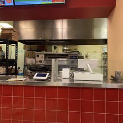 Big T's Pizza - Front counter