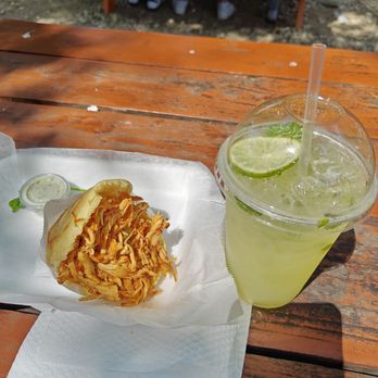 Cachitos512 - Chicken arepas and lemonade - Venezuelan Near Me - Austin, Texas