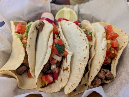 El Pueblo Taqueria by null