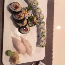 2 roll lunch and amazing white tuna!
