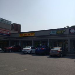 Exterior photo of SM Market - Ottawa, Ontario Exterior photo of SM Market - Ottawa, Ontario