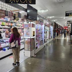 Valley Indoor Swap Meet - Avon