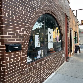 Diva Dance - Outside View - Dance Studios Near Me - Chicago, Illinois