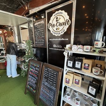 Yoders Pie Craft Coffee - Ordering station - Coffee & Tea Near Me - Sarasota, Florida