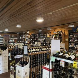 Rip's Wine and Spirit Shop - Great wine store