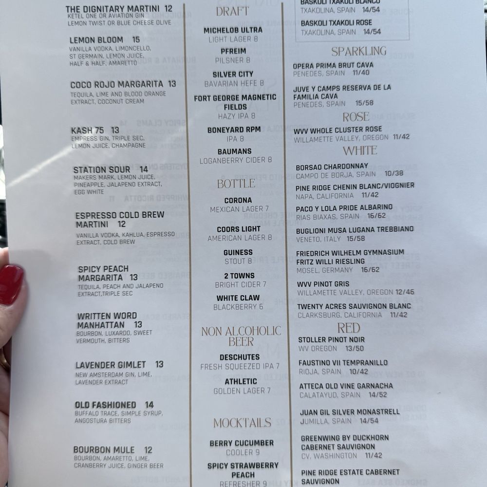 The Dignitary Restaurant and Lounge - Cocktails - New American Near Me - Hillsboro, Oregon