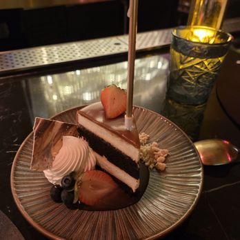 ZuZu - Asian Fusion Near Me - Nashville, Tennessee