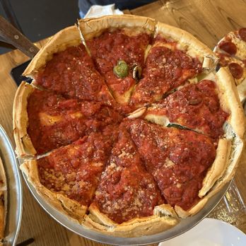 Giordano's - Deep dish - Pizza Near Me - Indianapolis, Indiana