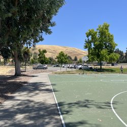 Mission San Jose Community Park - Basketball and parking lot
