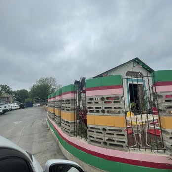 De Nada Cantina - Outside front view from the parking lot - Mexican Near Me - Austin, Texas De Nada Cantina - Outside front view from the parking lot - Mexican Near Me - Austin, Texas
