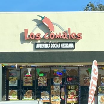 El Chido Restaurant - The store sign says "Los comales" and the door says "El Chico" - Mexican Near Me - Richmond, Virginia El Chido Restaurant - The store sign says "Los comales" and the door says "El Chico" - Mexican Near Me - Richmond, Virginia