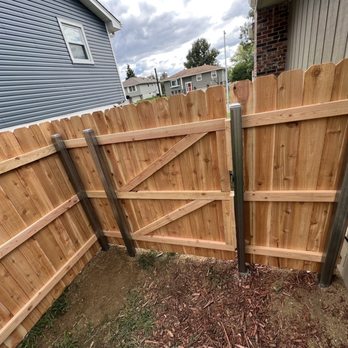 Advantage Fencing - Fences & Gates Near Me - Omaha, Nebraska Advantage Fencing - Fences & Gates Near Me - Omaha, Nebraska