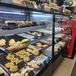 BonBon Bakery - Wonderful selection
