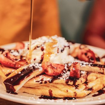 Aloha Kitchen - Fruit Panckaes are OnoLicious - Breakfast & Brunch Near Me - Honolulu, Hawaii