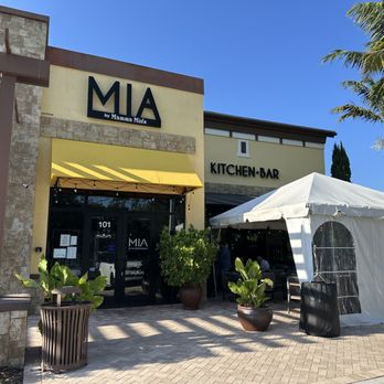 MIA Kitchen & Bar - New American Near Me - Delray Beach, Florida