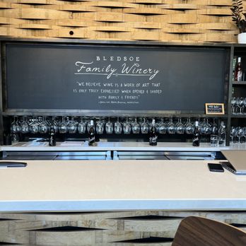 Bledsoe Family Winery - Tasting room bar - Wineries Near Me - Bend, Oregon Bledsoe Family Winery - Tasting room bar - Wineries Near Me - Bend, Oregon