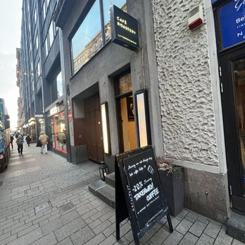 La Torrefazione - Outside - Breakfast & Brunch Near Me - Helsinki, 18 La Torrefazione - Outside - Breakfast & Brunch Near Me - Helsinki, 18